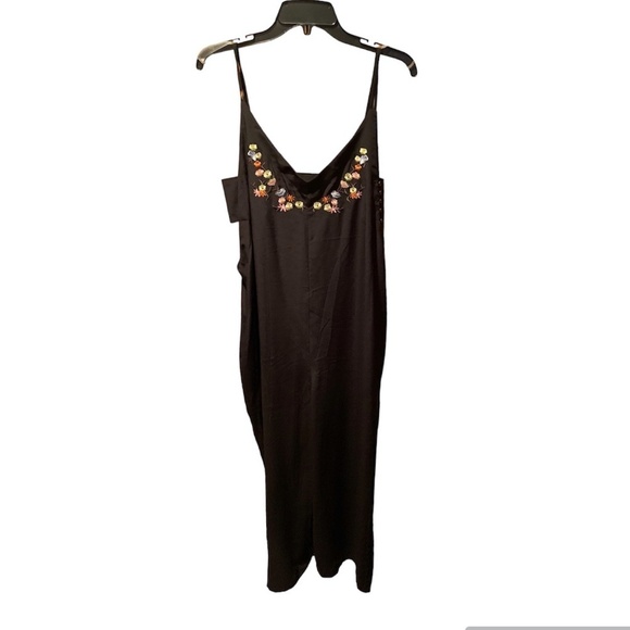 Jack by BB Dakota Agnesi Crepe Embroidered Jumpsuit in Black Medium - Picture 1 of 8